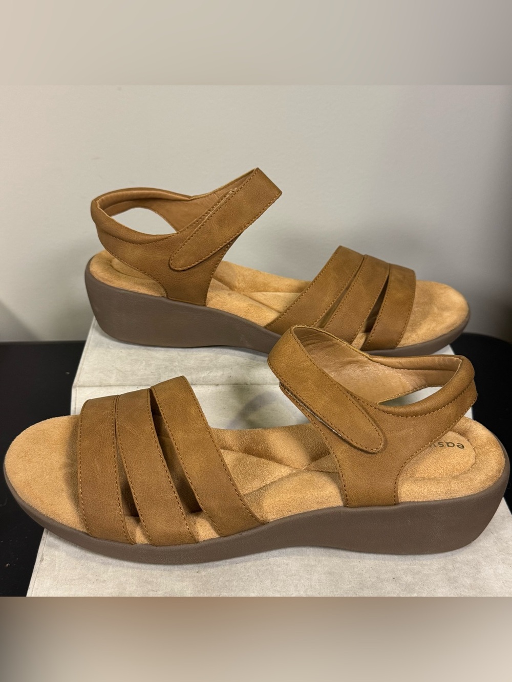 Easy Spirit Women’s comfort Tan Strappy Wedge Sandal size 12, NWOT